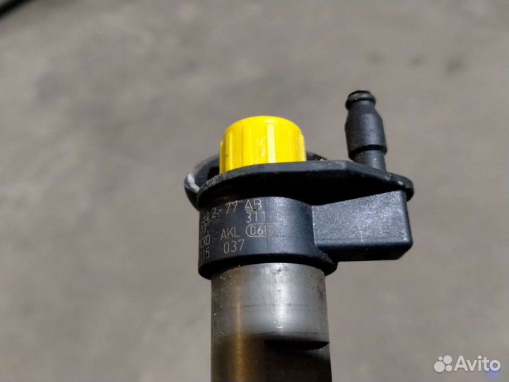 Топливная форсунка audi Volkswagen
