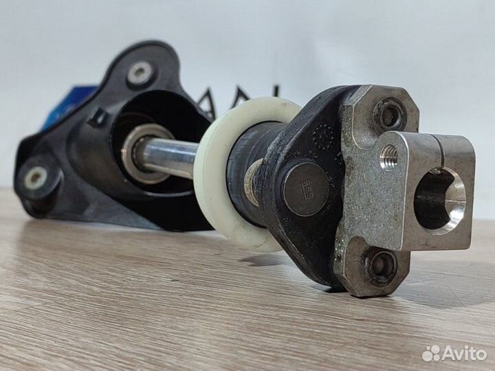 Рулевой карданчик Bmw X5 E70 N52B30AF 2008