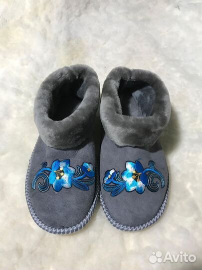 Женские домашние тапочки