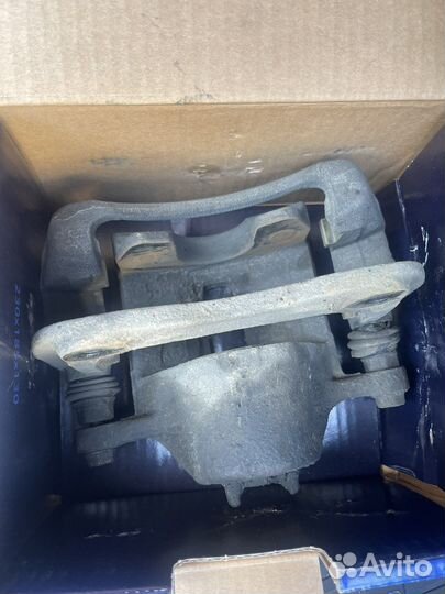 Суппорт передний Hyundai Solaris 2019