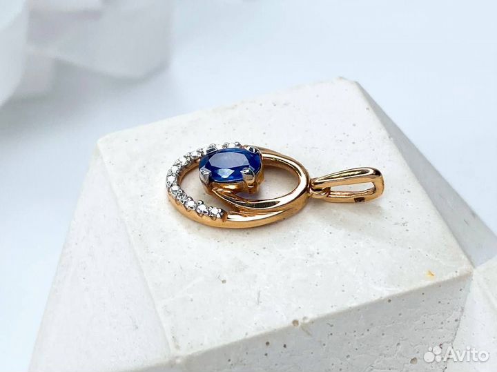 Золотой кулон с бриллиантами и сапфиром 585 пробы