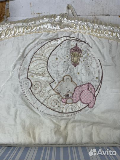 Комплект в кроватку для новорожденных