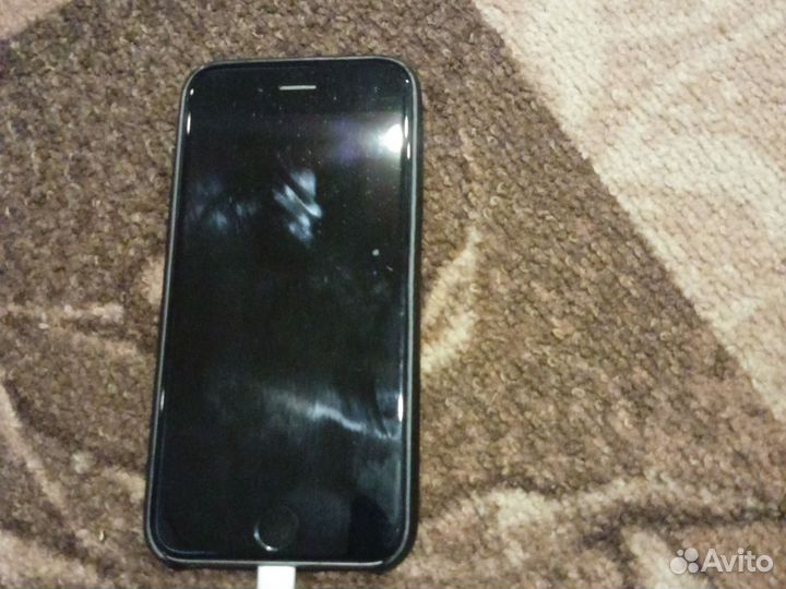 iPhone 6S, 64 ГБ
