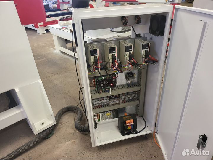 Фрезерный станок с чпу Станком DeKart 2540 с пилой