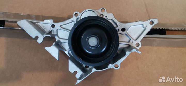 Насос водяной audi A4/A6 97- 2.7T, 2,8I