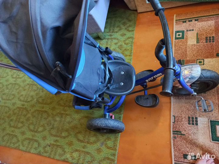 Трехколесный детский велосипед с ручкой бу