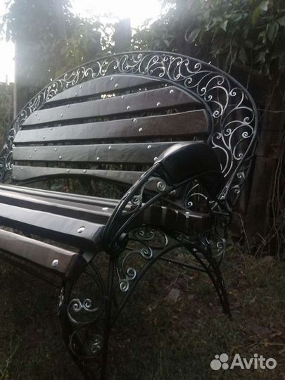Кованая лавочка