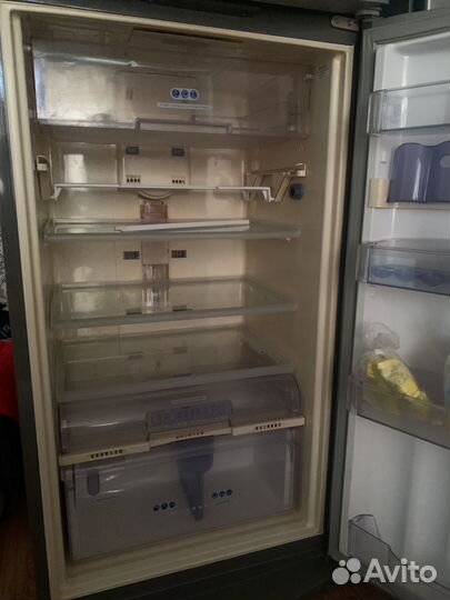 Холодильник бу whirpool