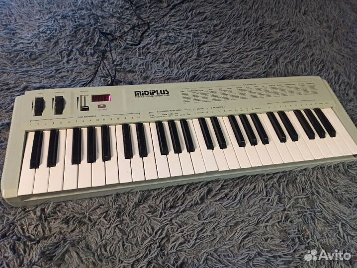 Midi клавиатура Studiotech Midiplus 49
