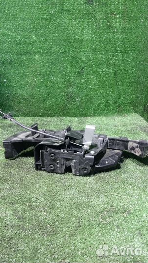 Замок двери задней правой Ford Focus