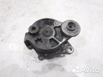 Натяжитель ремня Мерседес