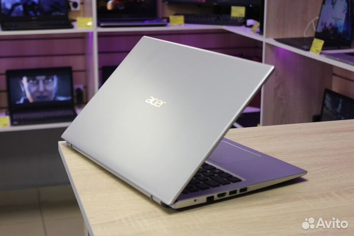 Свежий Ноутбук Acer конца 2021 года