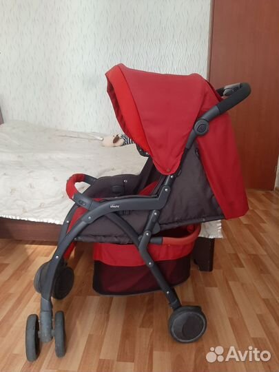 Прогулочная коляска