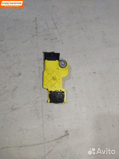 Датчик удара Opel Astra H 2006 24460761