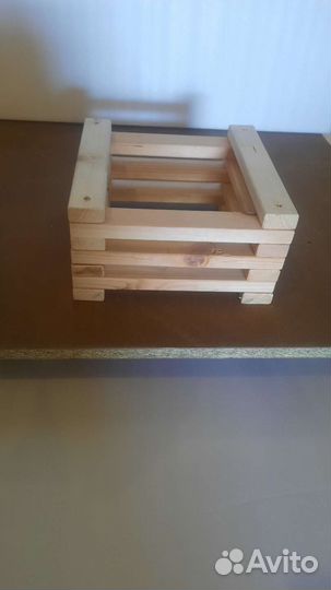 Кашпо деревянное для цветов