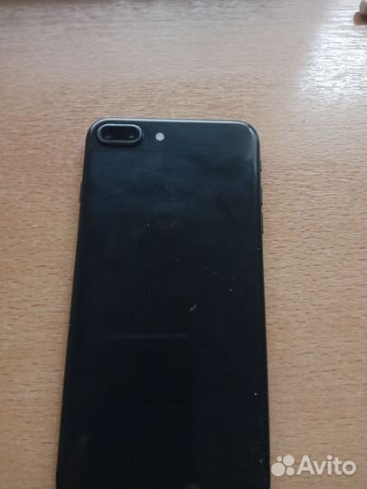 iPhone 8 Plus, 64 ГБ