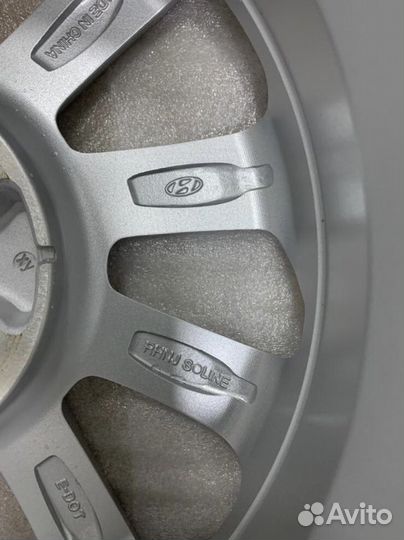 Новые оригинальные литые диски Hyundai Solaris R15