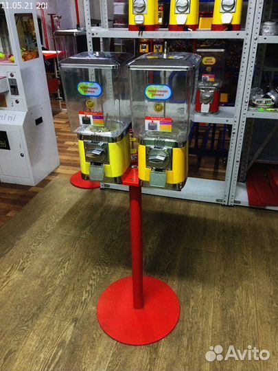 Автомат жвачка / Торговые автоматы механические