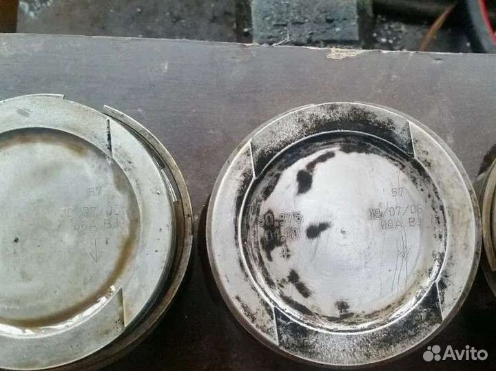 Поршня на Volksvagen passat.Skoda.Golf. ALZ 1.6