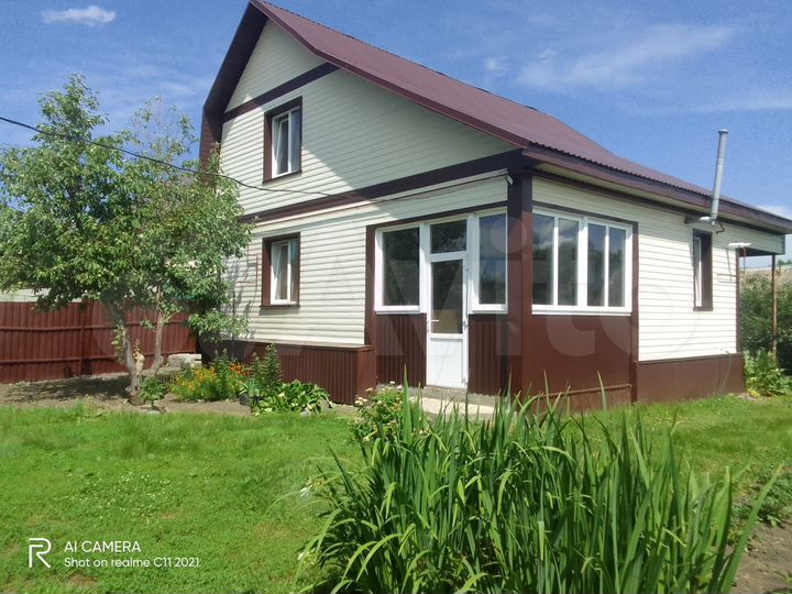 Коттедж 90 м² на участке 6 сот.