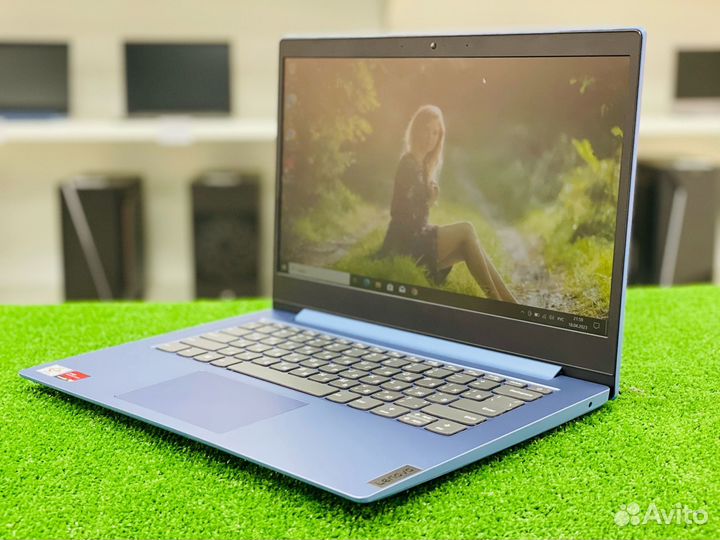 Ноутбук. AMD 3050U/14