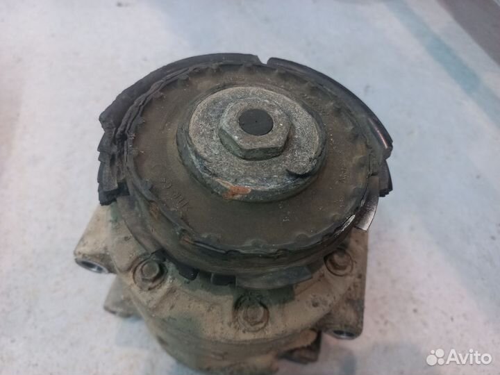 Компрессор кондиционера Toyota camry 55