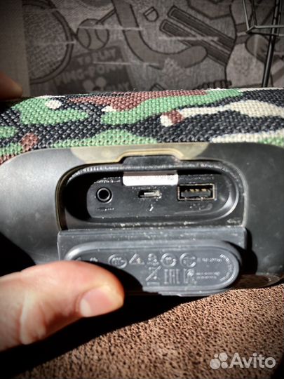 Колонка jbl charge 3