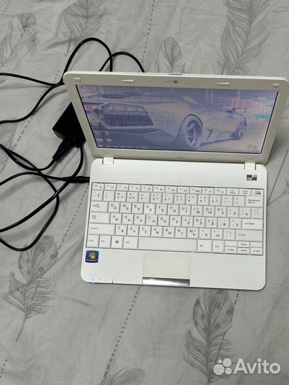 Netbook iru E230-E240