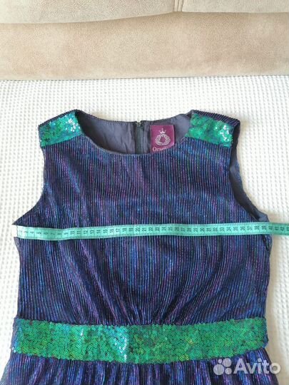 Платье нарядное на девочку