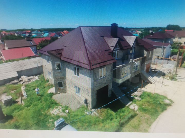 Дом 330 м² на участке 5 сот.