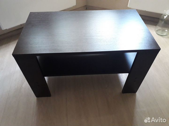 Журнальный столик