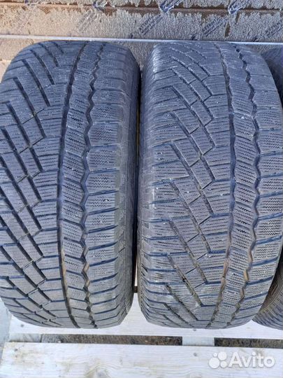 Gislaved Nord Frost 200 235/55 R17 103T