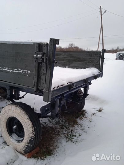 Тракторная телега с документами