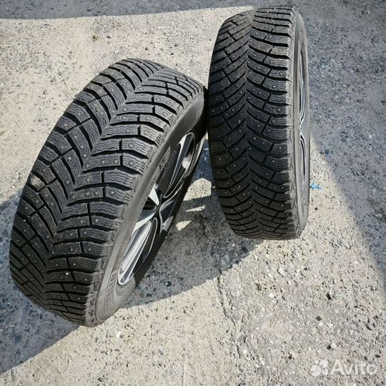 Michelin X-Ice North 4 SUV 235/65 R17