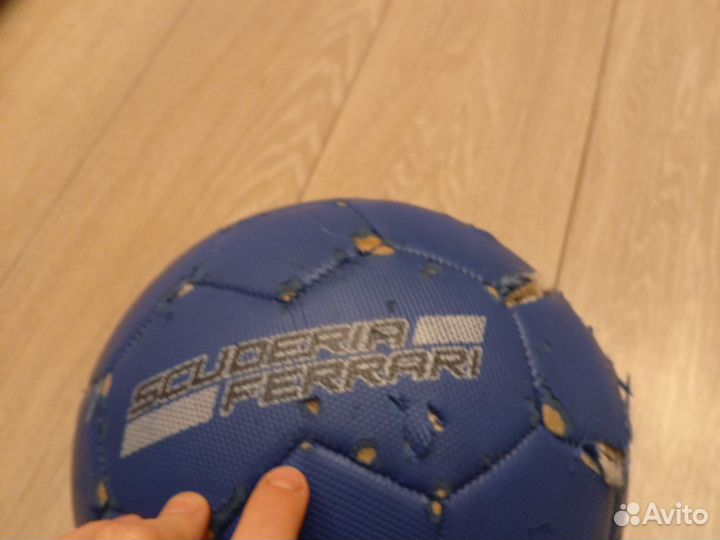 Футбольный мяч