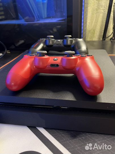 Sony playstation 4 PS4 slim 1tb