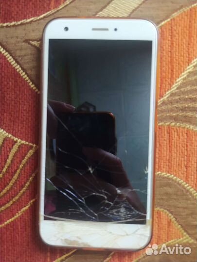 Телефон zte