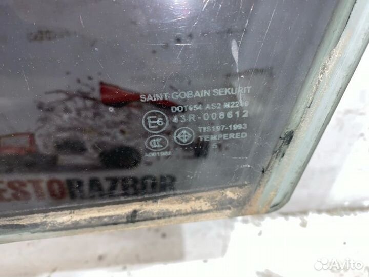 Стекло двери переднее левое Mazda 3 BK 2005