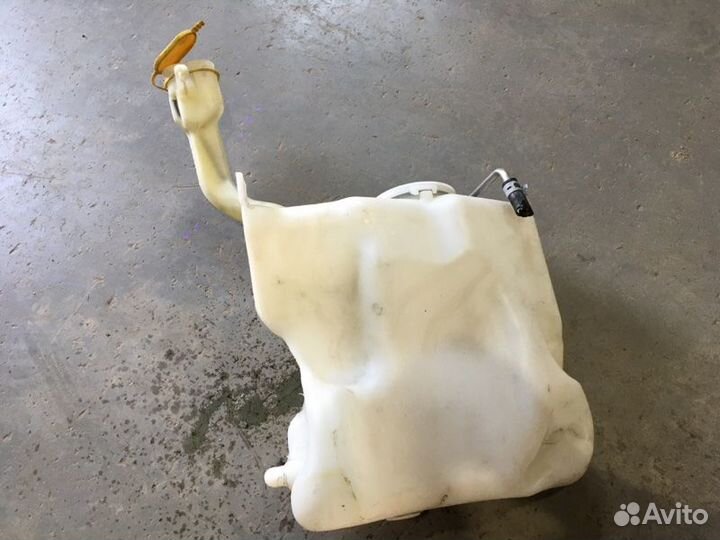 Бачок омывателя с подогревом Mercedes-Benz C-Class