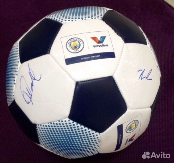 Футбольный мяч с автографами чм 2018