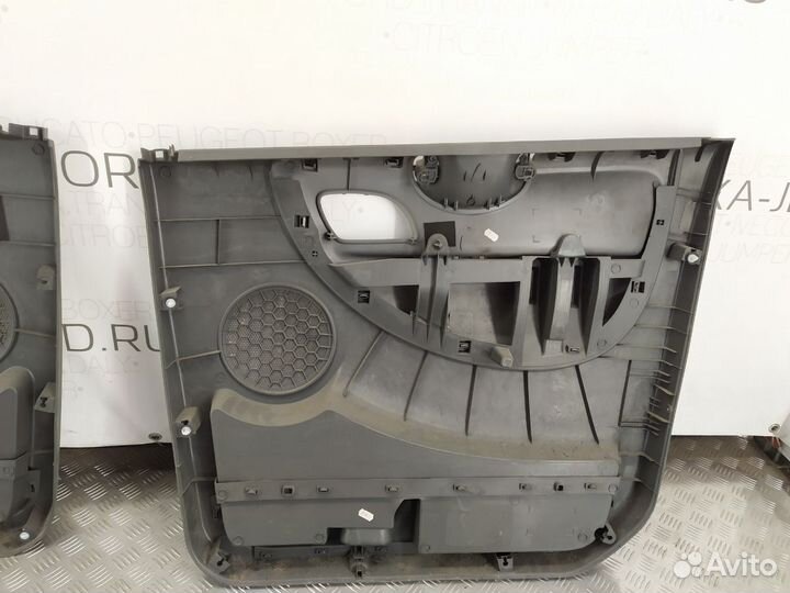 Карта обшивка двери Peugeot Expert 2007 - 2016