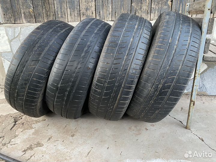 Pirelli Carrier 195/65 R15