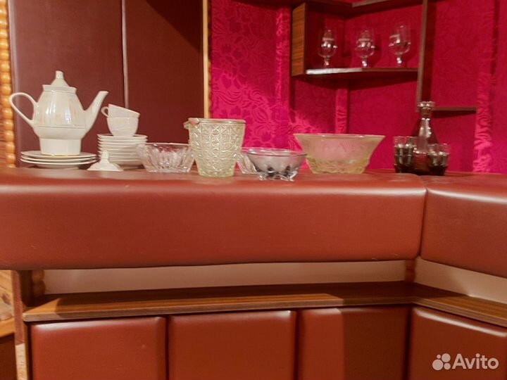 Продам посуду, тарелки, кружки, рюмки, вилки и т.д