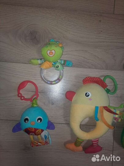 Развивающие игрушки от 0 до 1 пакетом