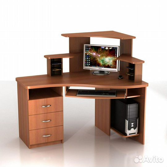 Компьютерный стол