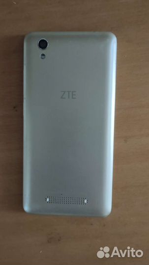 Телефон ZTE