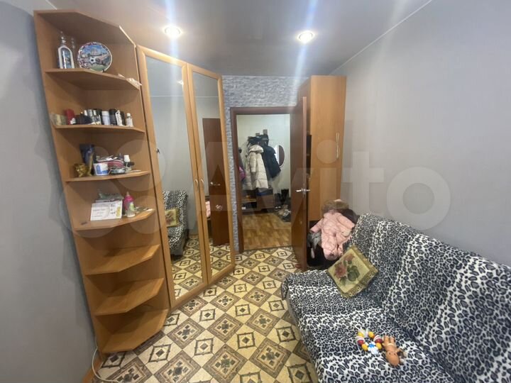 4-к. квартира, 63 м², 1/5 эт.