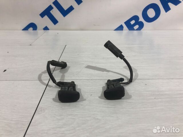 Форсунка омывателя BMW X3 e83 2.5 ат