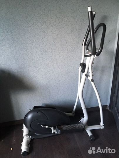 Эллиптический тренажер