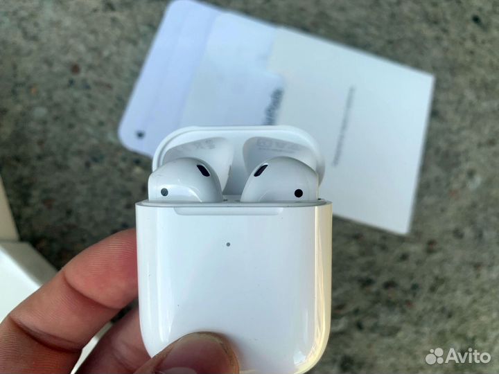 AirPods 2